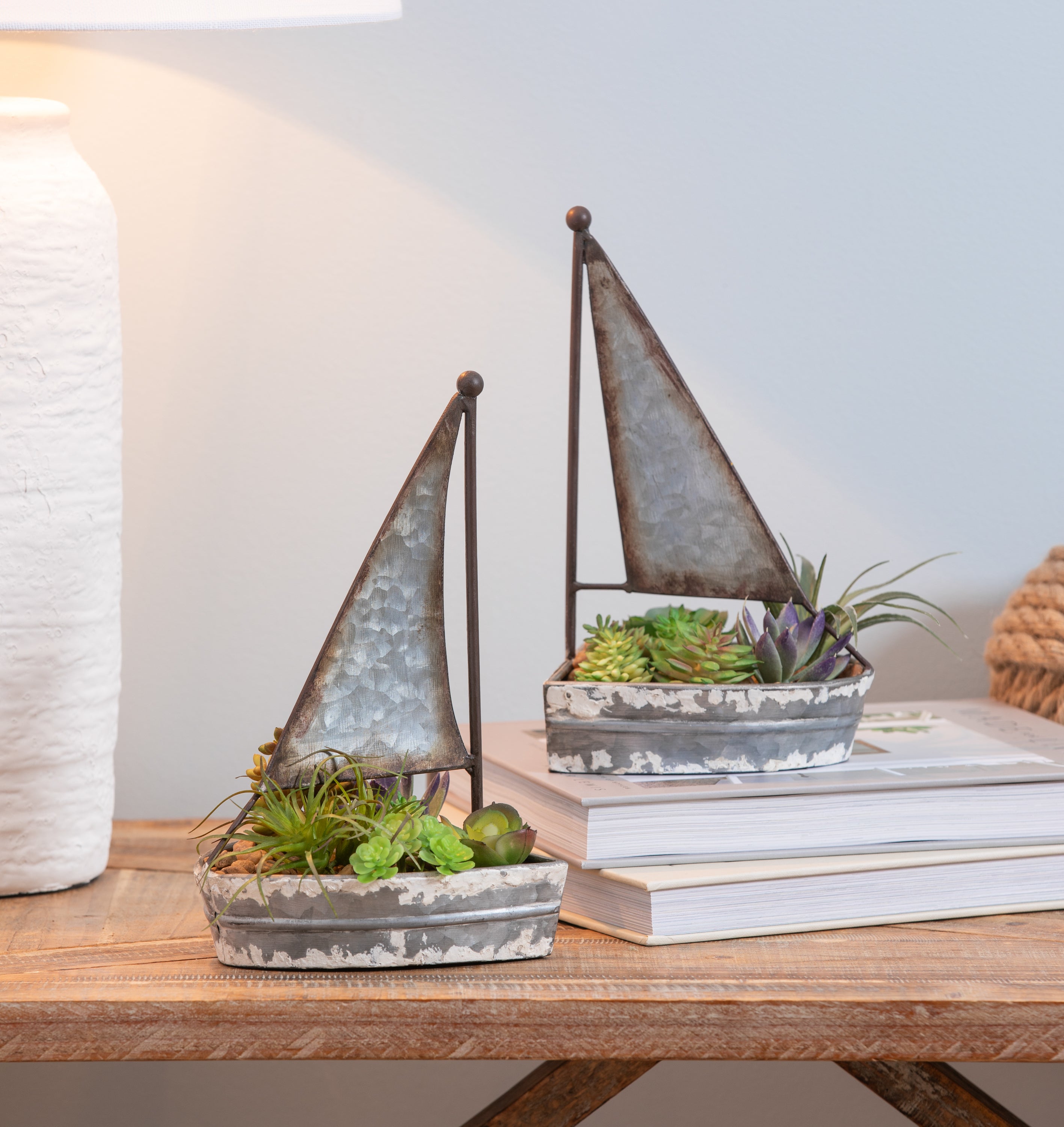 Baskets, Planters, Trays & Vases – Country Treasures