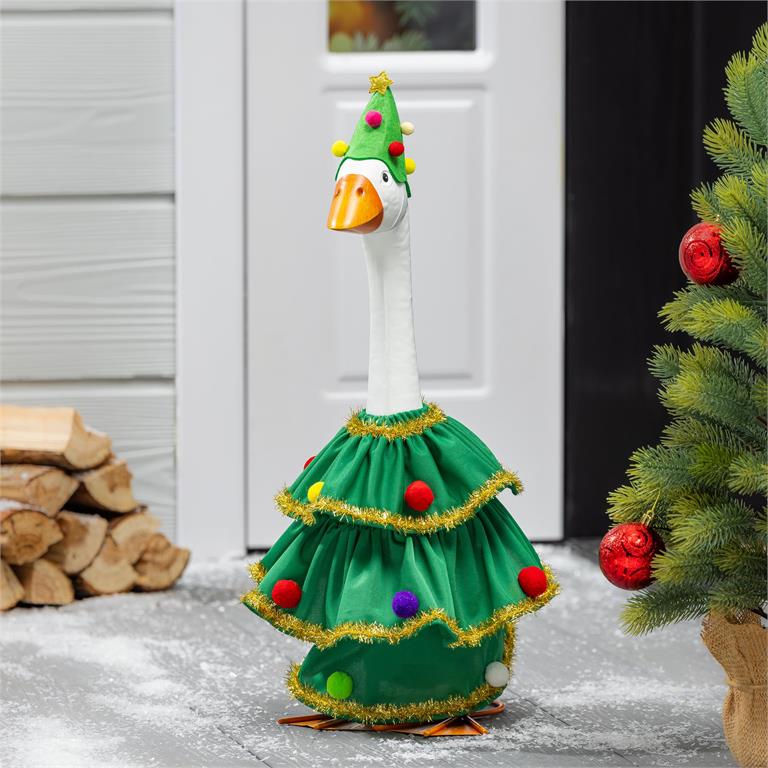 Giddy the Goose Outfit, Christmas Tree