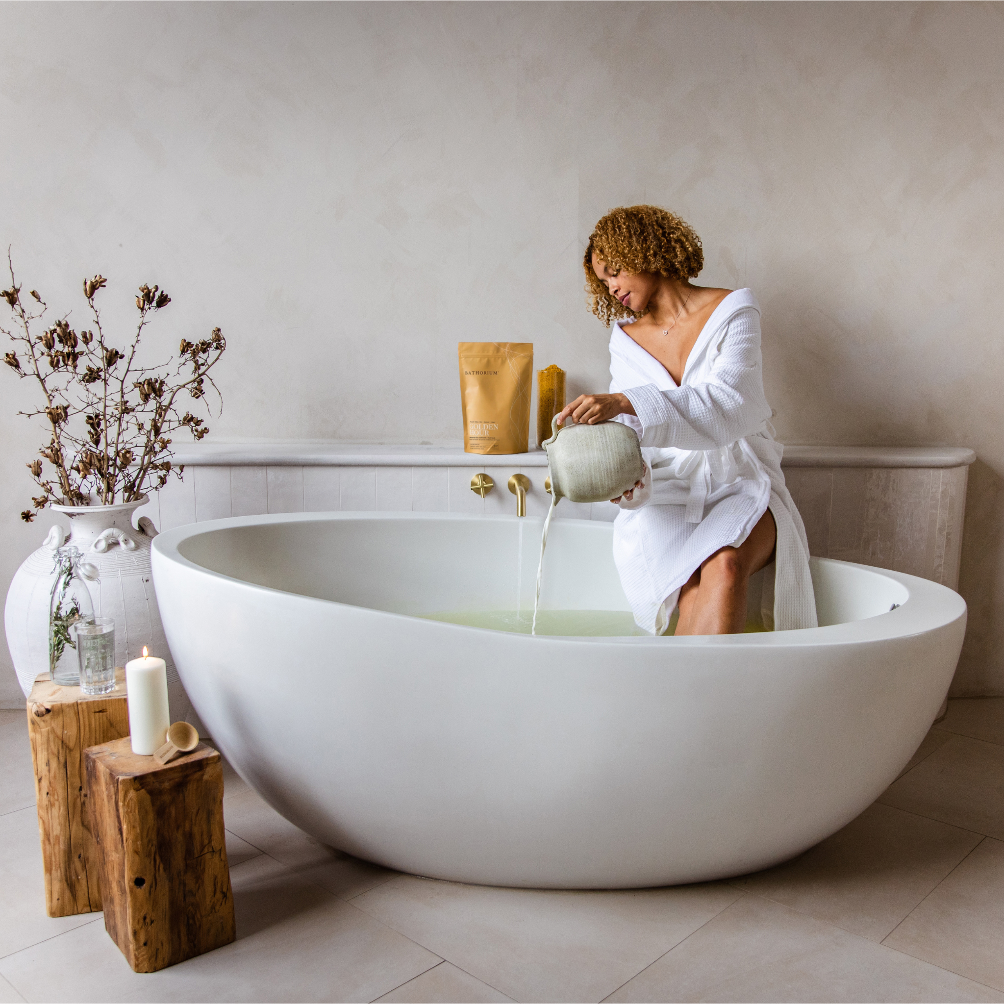 Golden Hour Mineral Clay Soak 900g