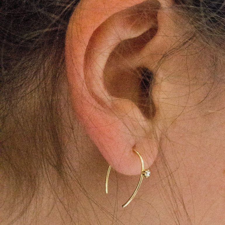 Sterling Silver Dainty Curved Single CZ Threader